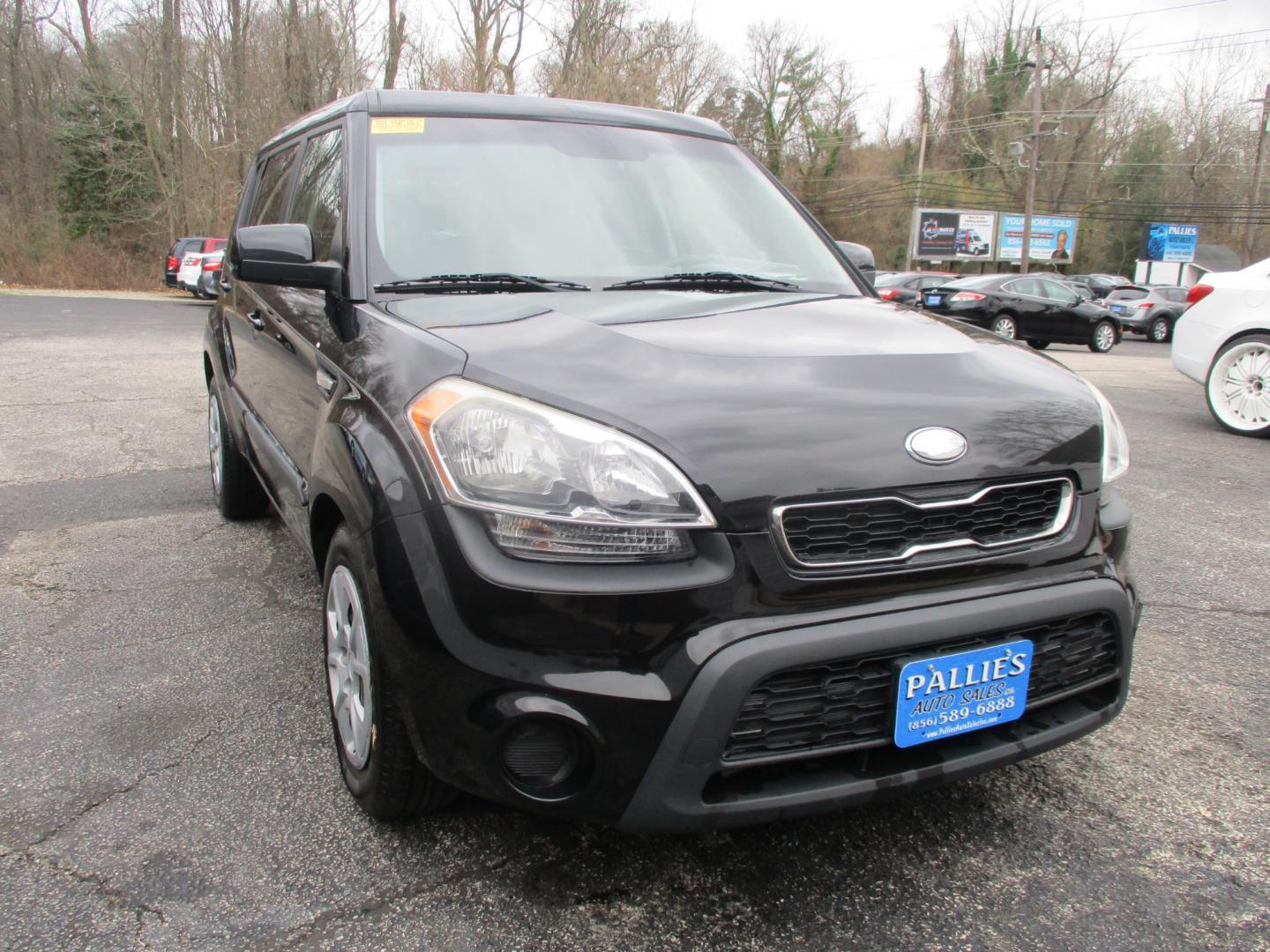 2013 BLACK Kia Soul Base (KNDJT2A57D7) with an 1.6L L4 DOHC 16V engine, 5-Speed Manual transmission, located at 540a Delsea Drive, Sewell, NJ, 08080, (856) 589-6888, 39.752560, -75.111206 - Photo#9